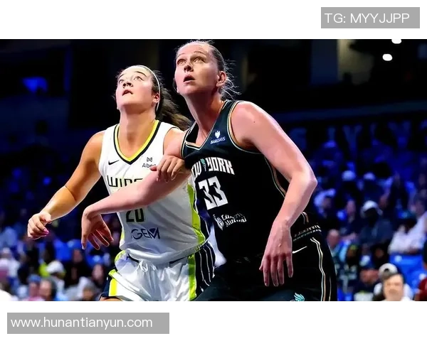 亚特兰大梦想队与风暴队的激烈对决展现篮球魅力与团队精神