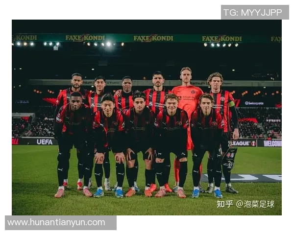 亨克与贝西克塔在欧联杯小组赛中展开激烈对决,谁能笑到最后 亨克与贝西克塔在欧联杯小组赛中展开激烈对决,谁能笑到最后