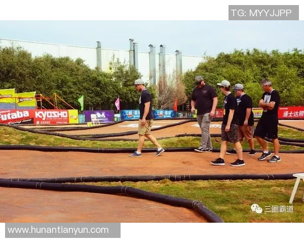 塔火车与扎巴汉的巅峰对决谁能在赛场上笑到最后