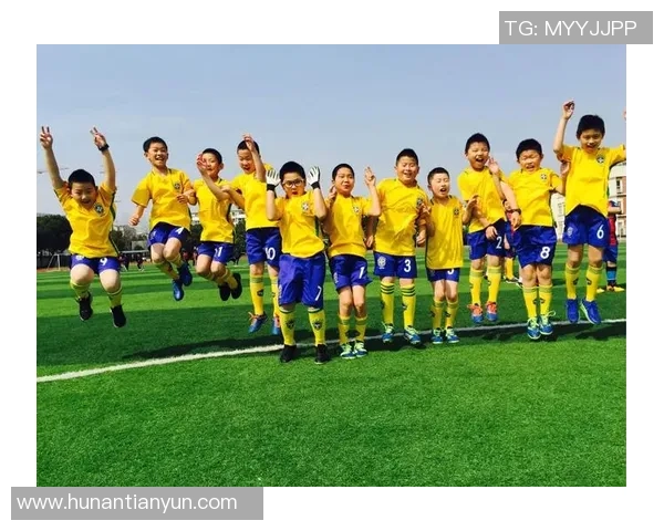 成都足球队默契配合探讨：提升球队战术与团队精神的关键因素MBA