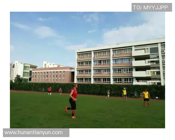 专访张静:探寻足球背后的成功秘诀与发展之路 专访张静:探寻足球背后的成功秘诀与发展之路